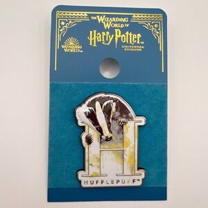 Harry Potter Hufflepuff Mystic Wash Pin Universal Studios Wizarding World READ